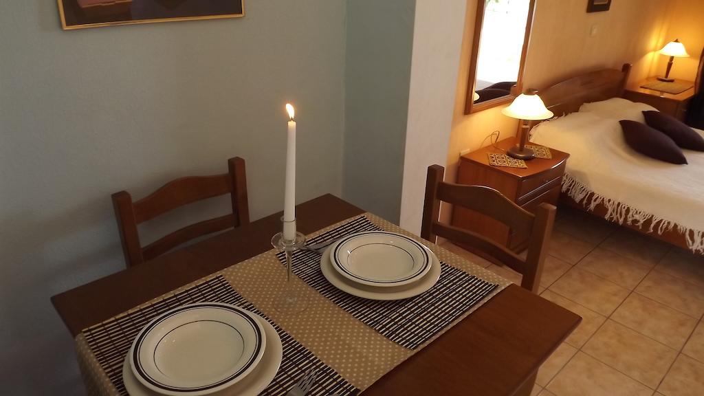 וורוורו Pefka Studios & Apartments חדר תמונה