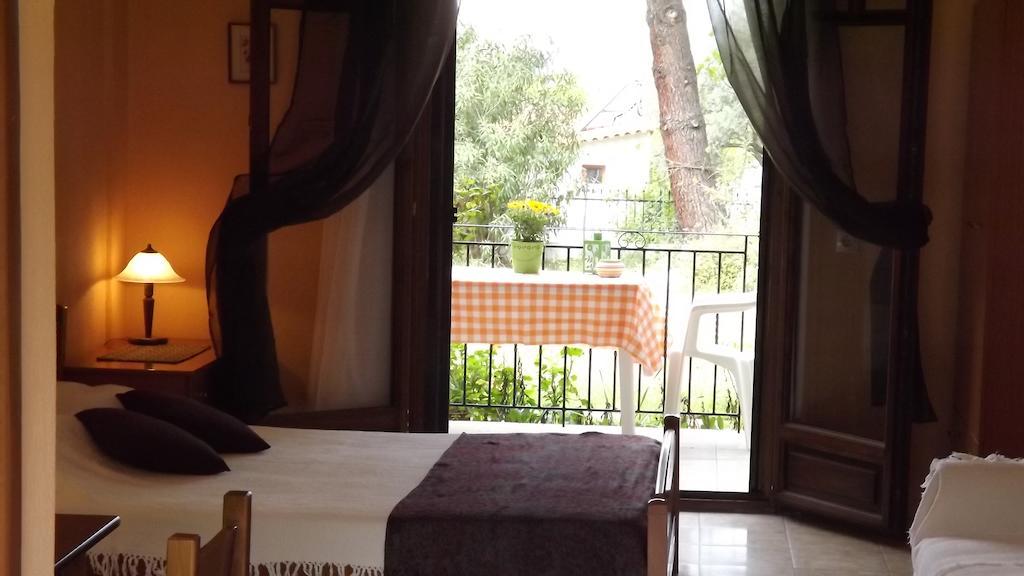 וורוורו Pefka Studios & Apartments חדר תמונה