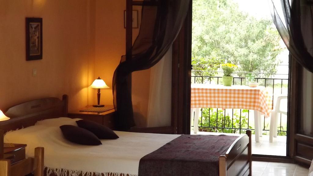 וורוורו Pefka Studios & Apartments חדר תמונה
