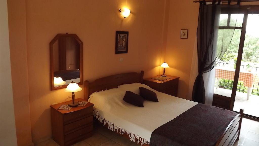 וורוורו Pefka Studios & Apartments חדר תמונה