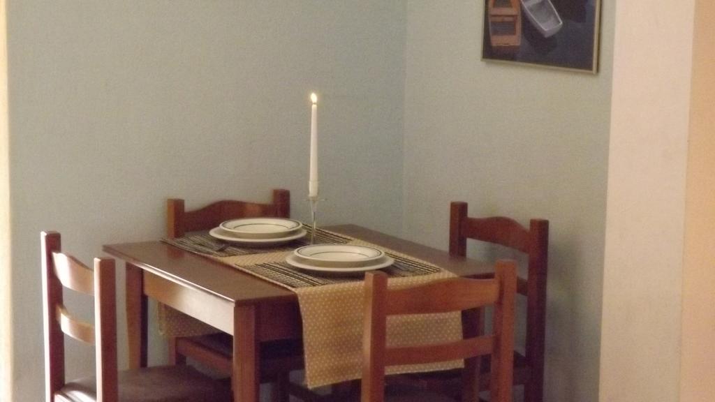 וורוורו Pefka Studios & Apartments חדר תמונה