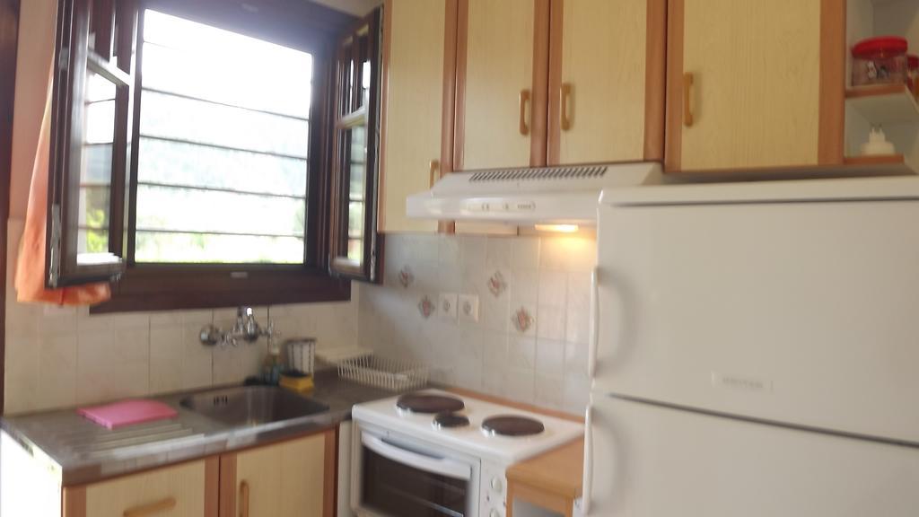 וורוורו Pefka Studios & Apartments מראה חיצוני תמונה